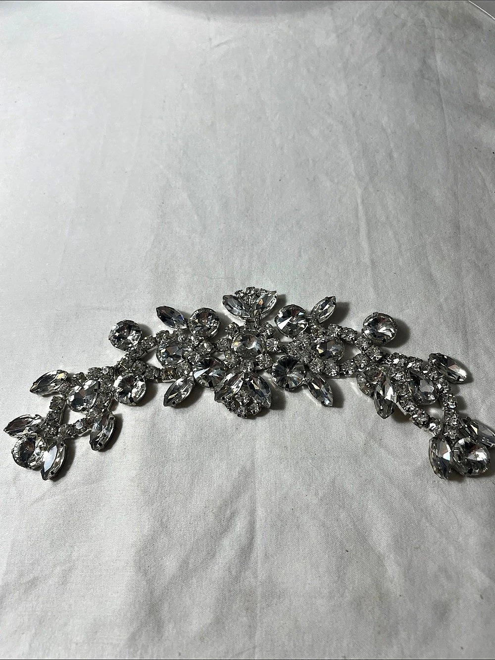 Crystal Statement Piece for the Creative-Convert it into a Necklace, Headband et